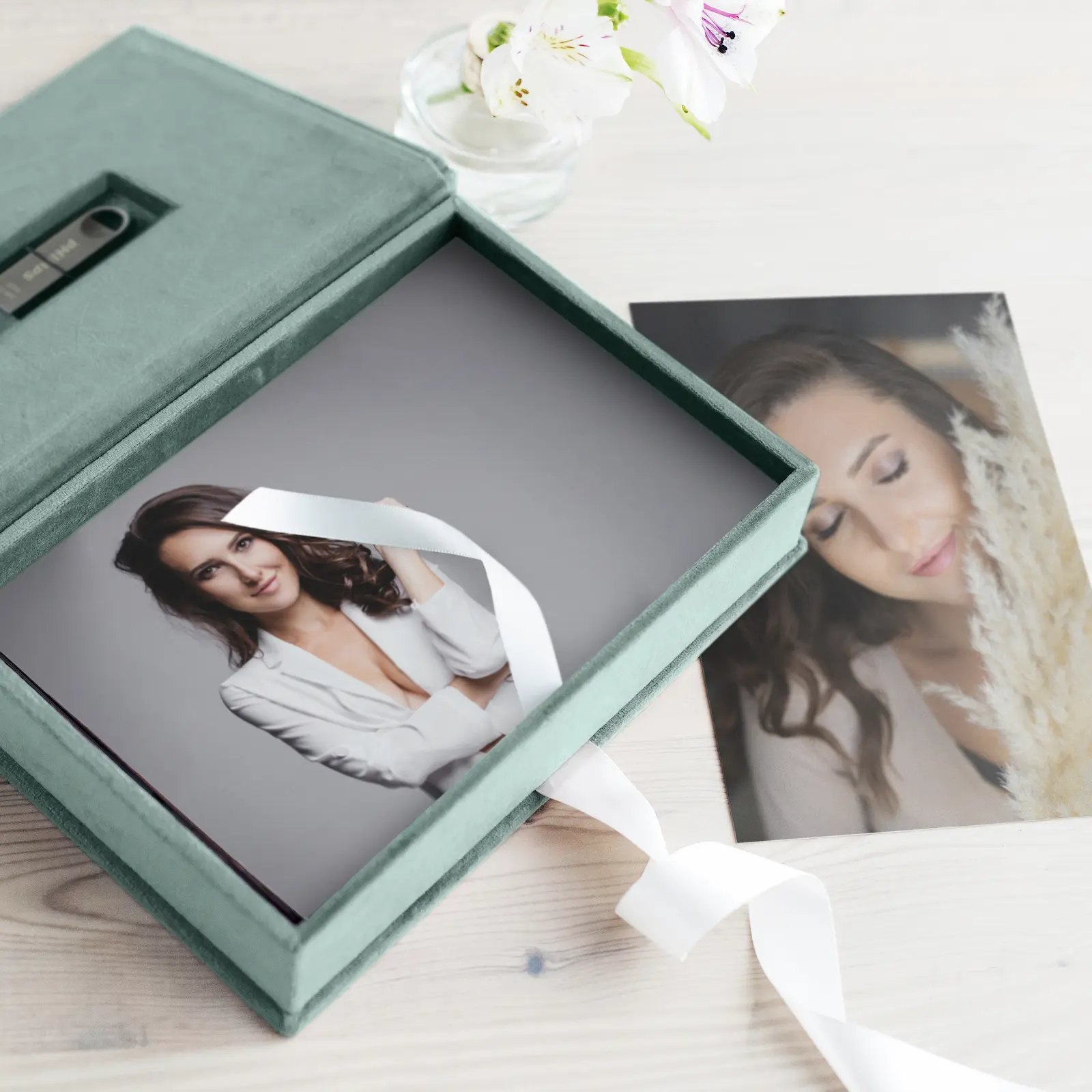 Velvet Folio Box with 20 Printed Photo Cards, USB, Ribbon Closure - Image 5