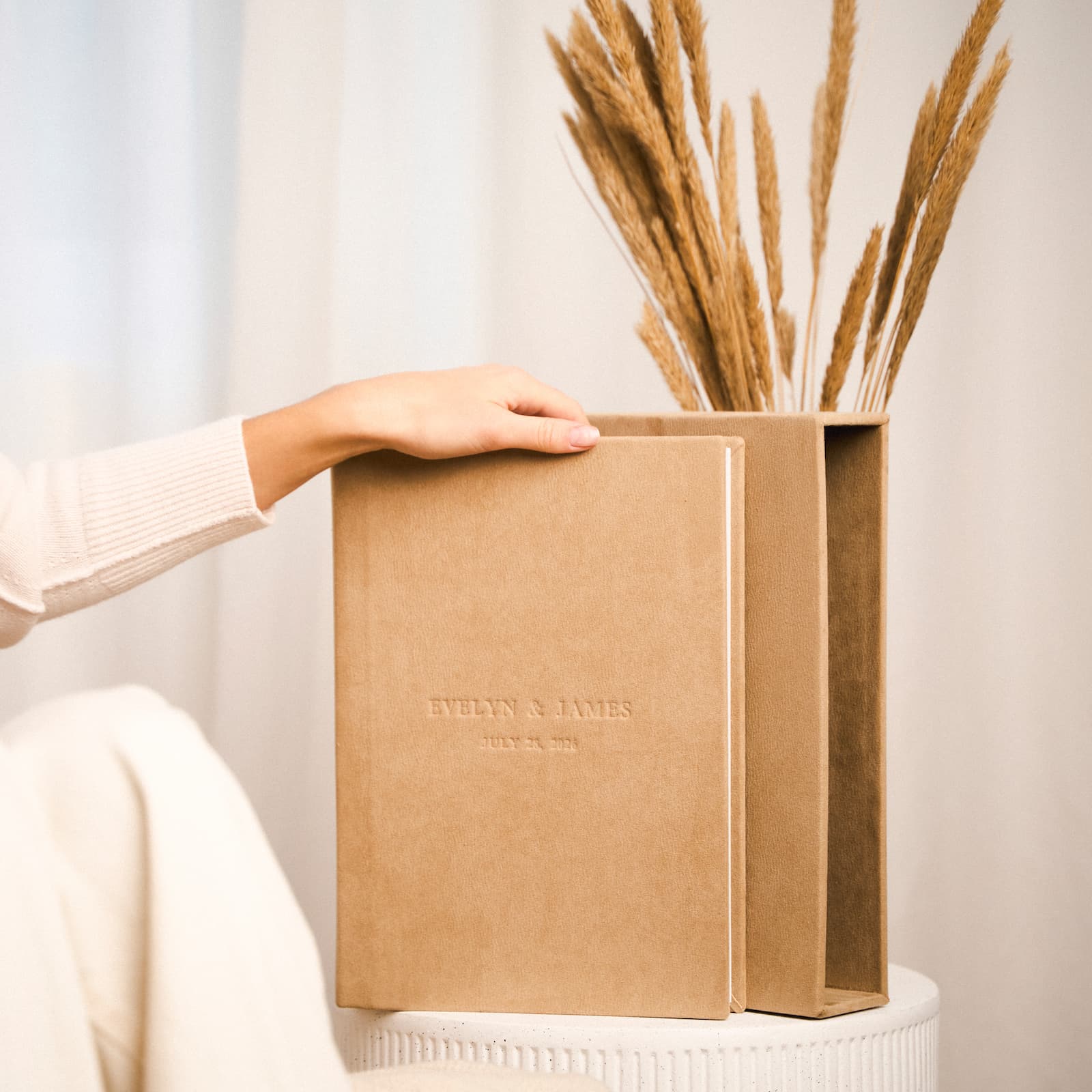 Eco Leather Slip In Photo Album for 300 4x6 Photos - Image 6
