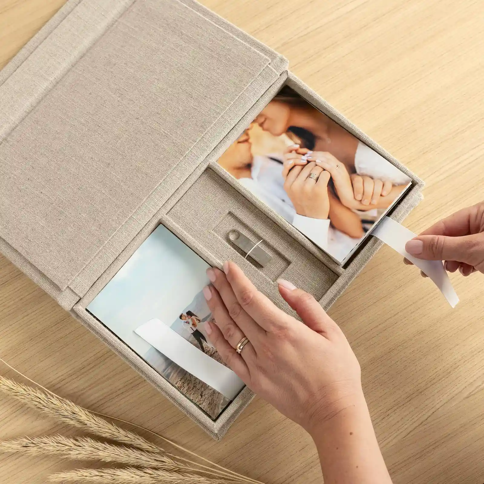Linen Photo Box with USB Slot, Magnet closure - Image 3