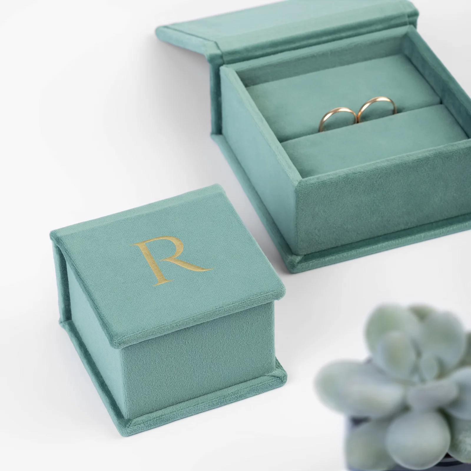 Velvet Ring Box with Slot Cushion - Image 2